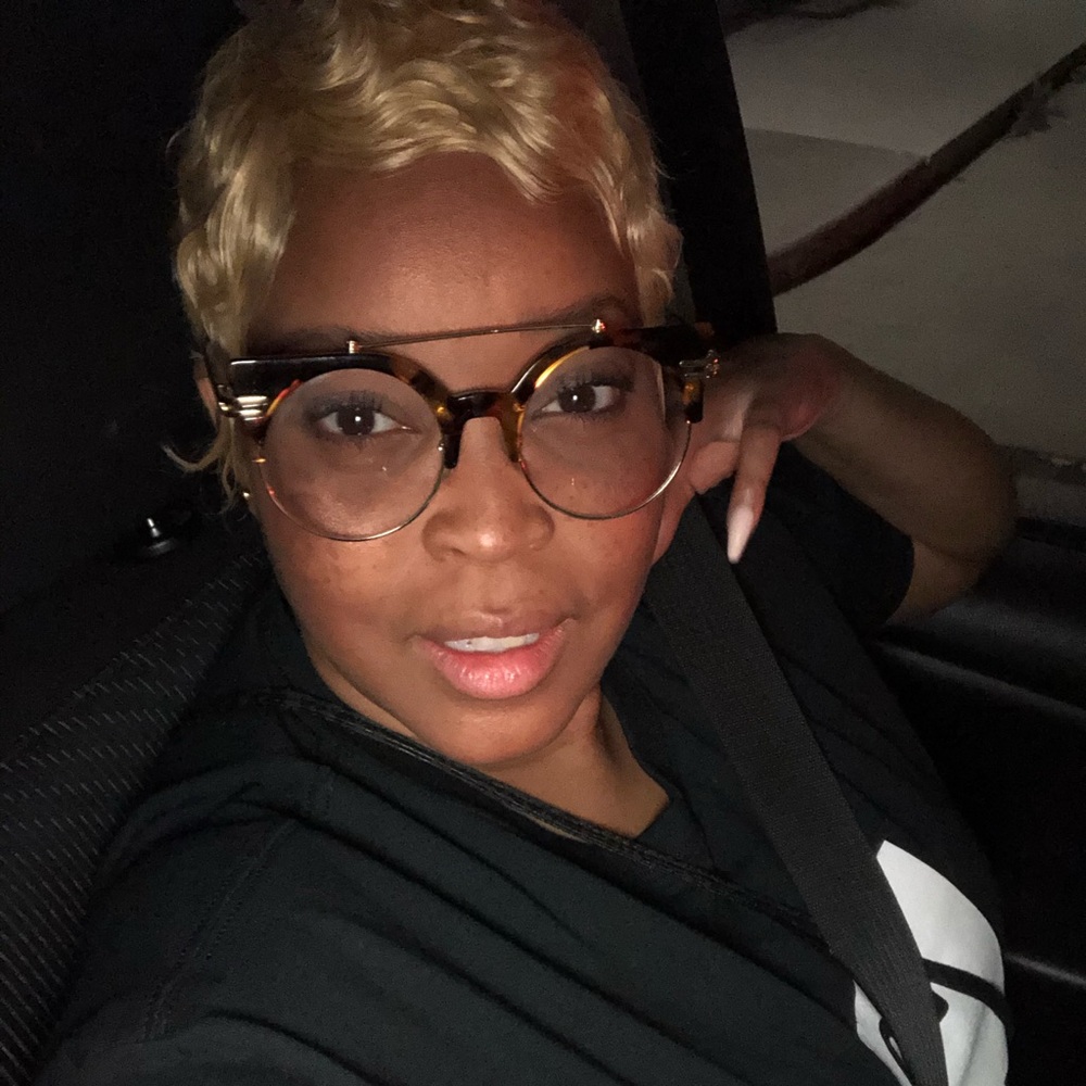 Meet your Posher, Melanie